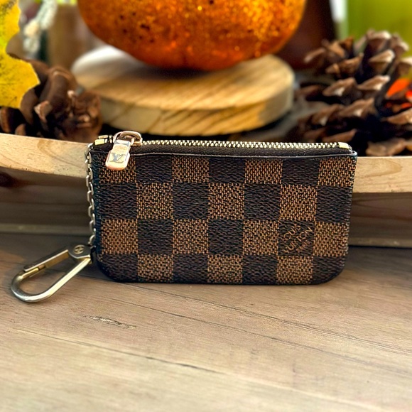Louis Vuitton Handbags - LOUIS VUITTON
Damier Ebene Key Pouch